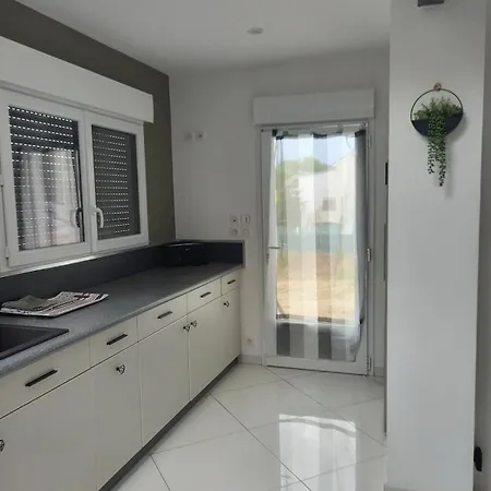 Maison Au Bord De L'eau *