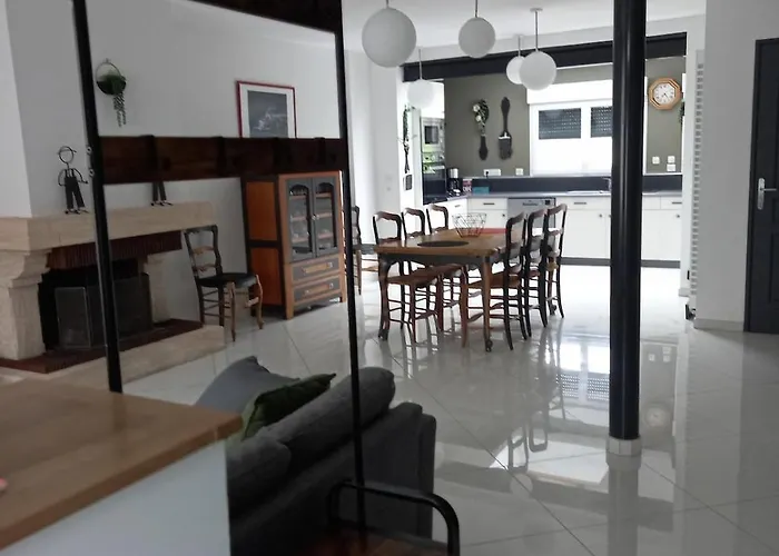 Maison Au Bord De L'eau Apartamento Le Mans