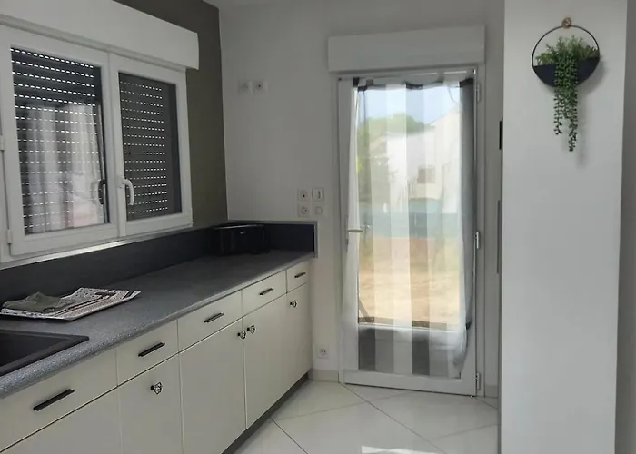 Maison Au Bord De L'eau *